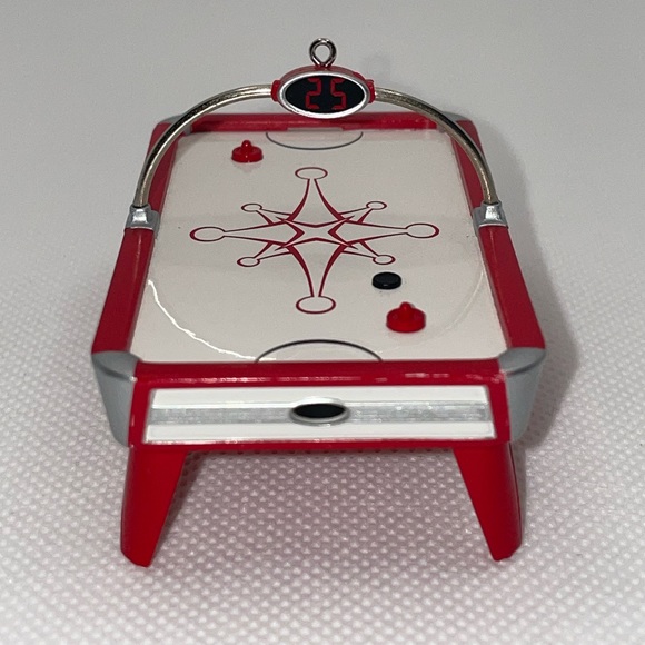 2014 Hallmark Keepsake ornament- “Air Hockey For Christmas” - Picture 5 of 6